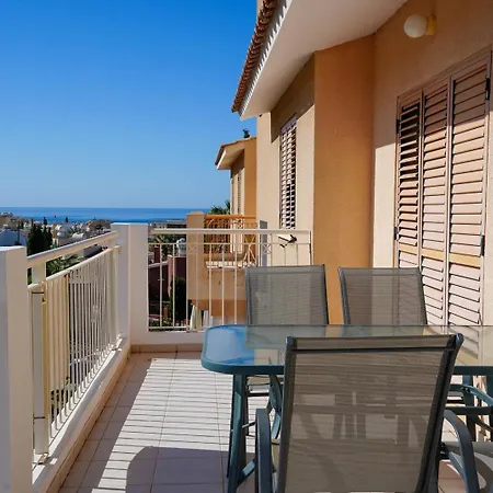 Resitour - Regina Gardens Apartman